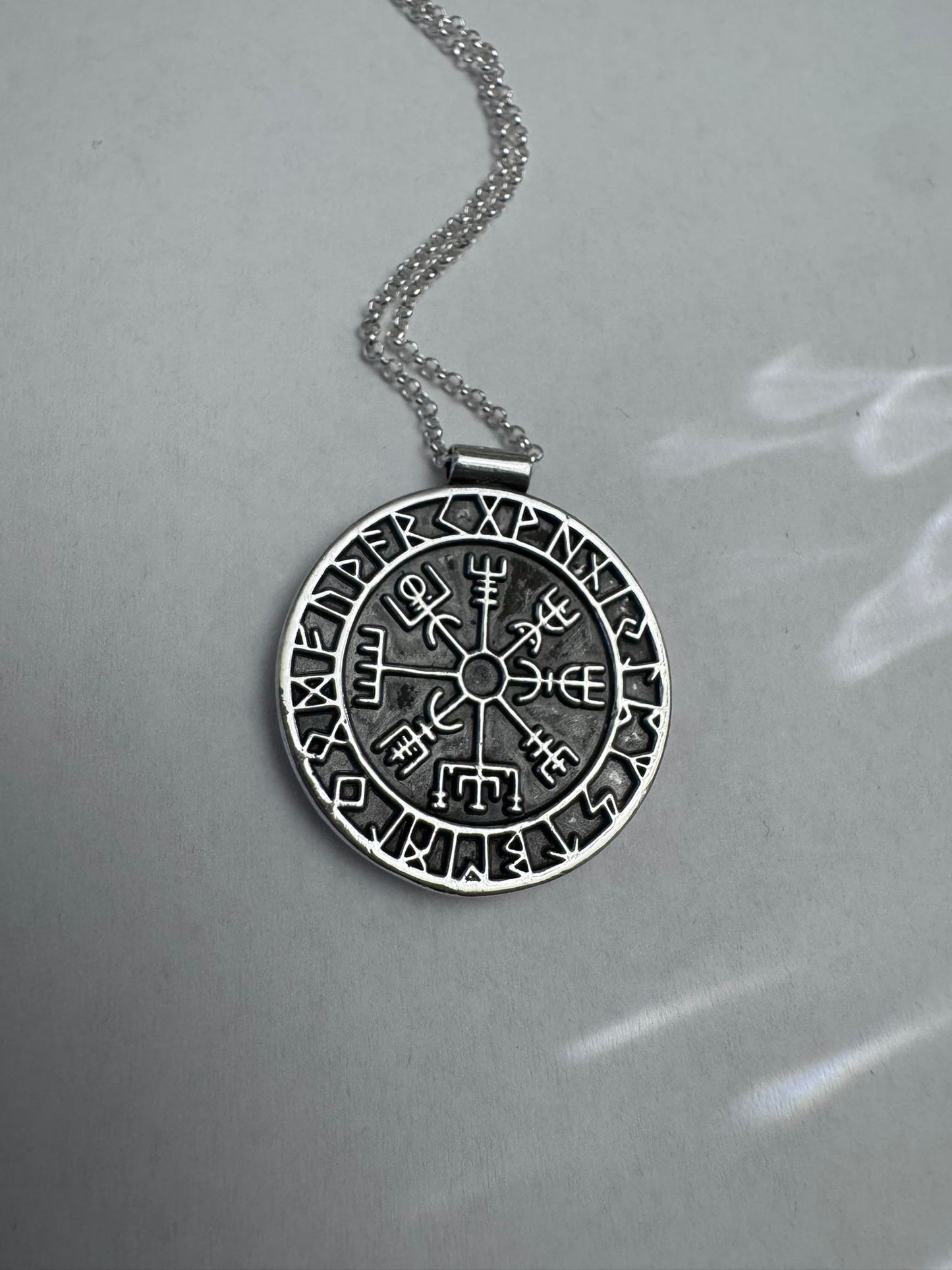 Colier argint Vegvisir - Busola Vikinga